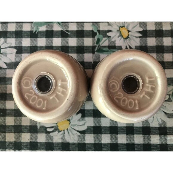 Large Ceramic Vintage 2001 THT Blue Salt And Pepper Shakers Dove w/Olive Branch‎ - Picture 4 of 4